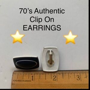 CLIP ONs 70’s METAL Navy & White Vintage ⭐️ EUC ⭐️